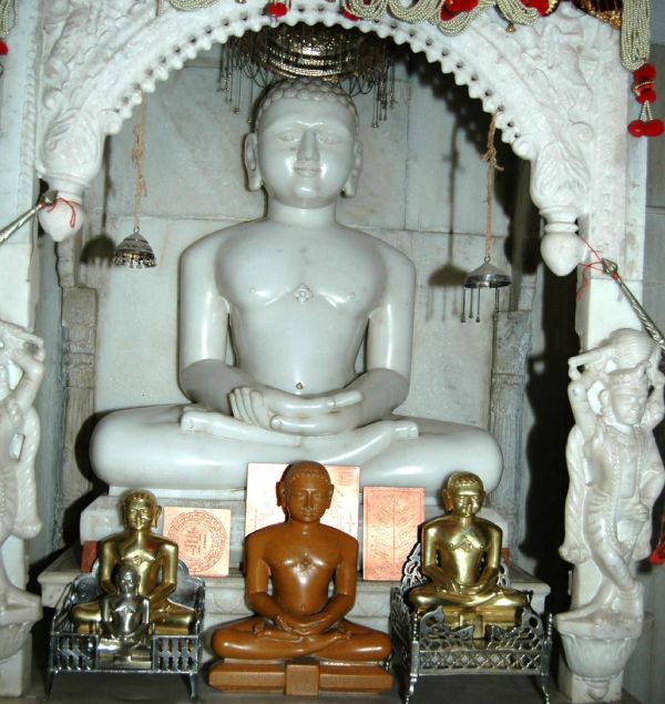 श्री धर्मनाथ दिगम्बर जैन तीर्थ क्षेत्र, रतनपुरी